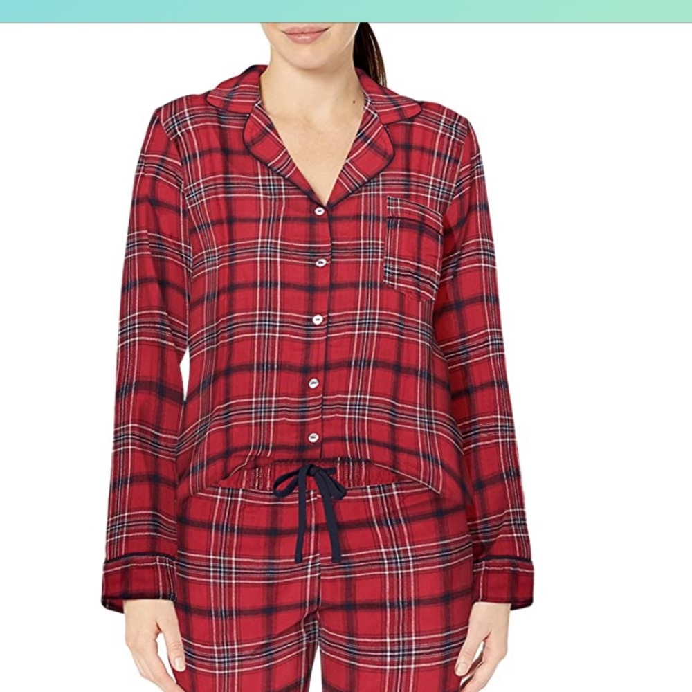 UGG pajama Set flannel long sleeved pajama set.